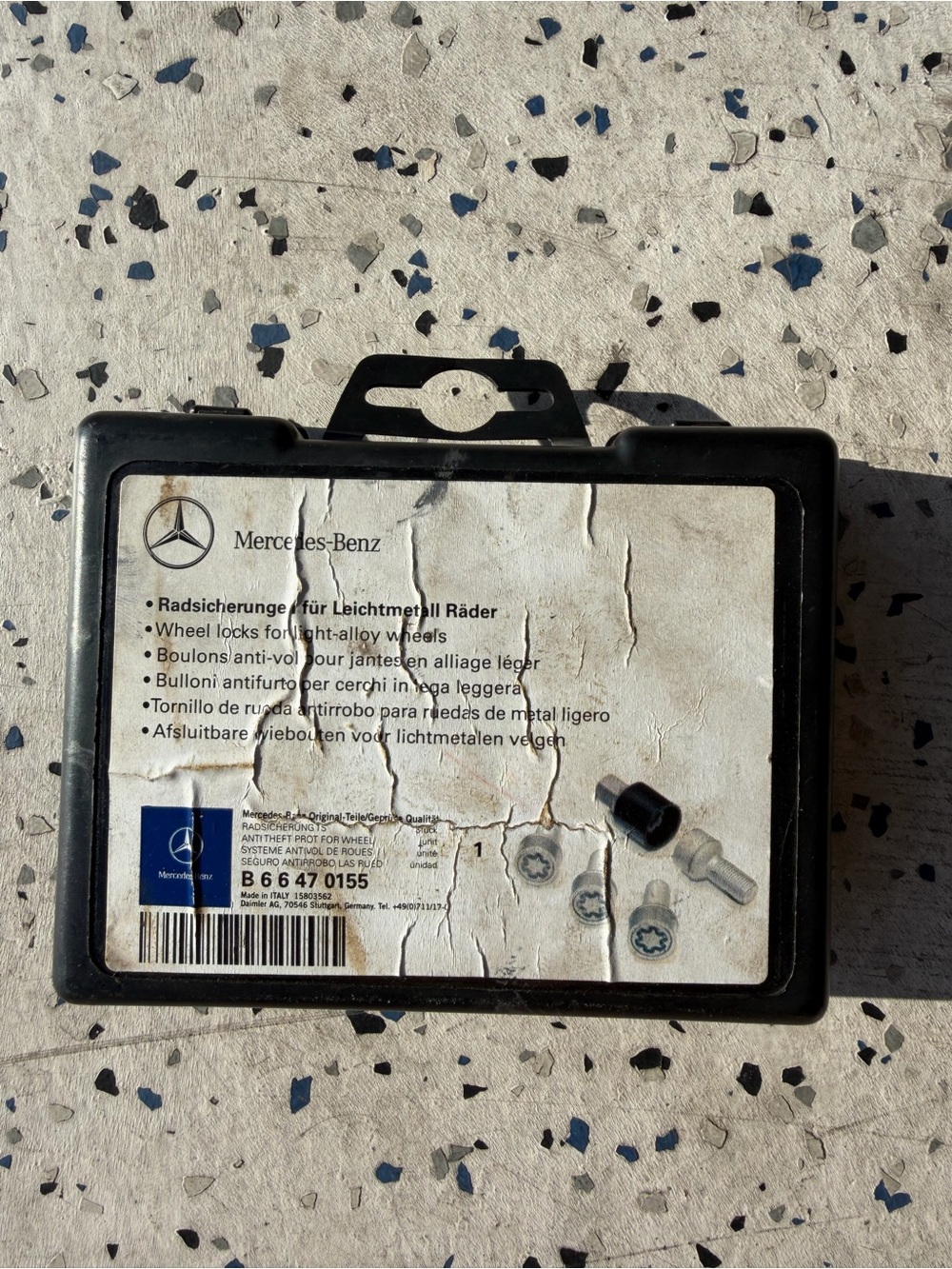 OEM MERCEDES BENZ 2013 C300 4MATIC WHEEL LOCKS B66470155 Genuine